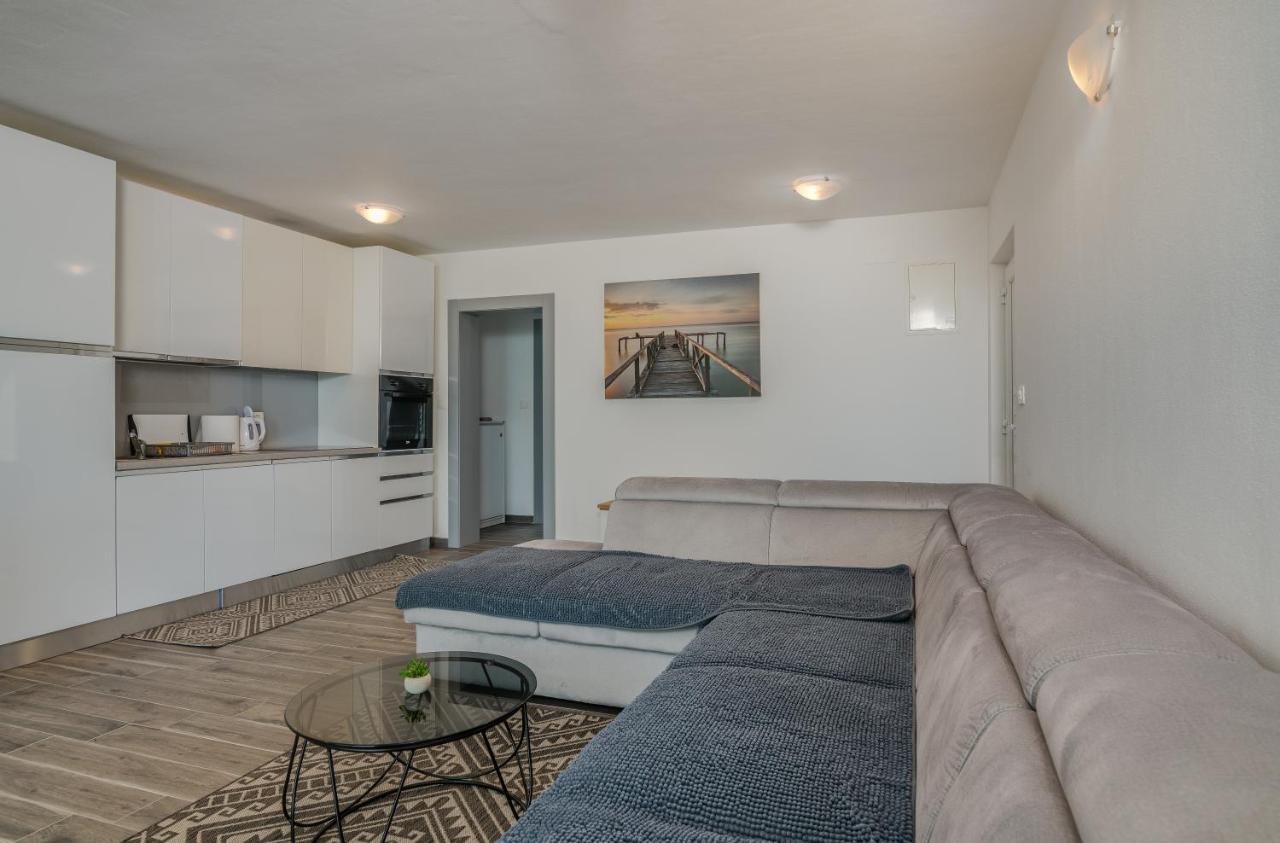 Apartment Diva Sveti Vid-Miholjice Exteriér fotografie